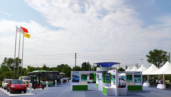 首届湖北省新能源汽车产业发展交流会举行 亿纬锂能助力绿水青山